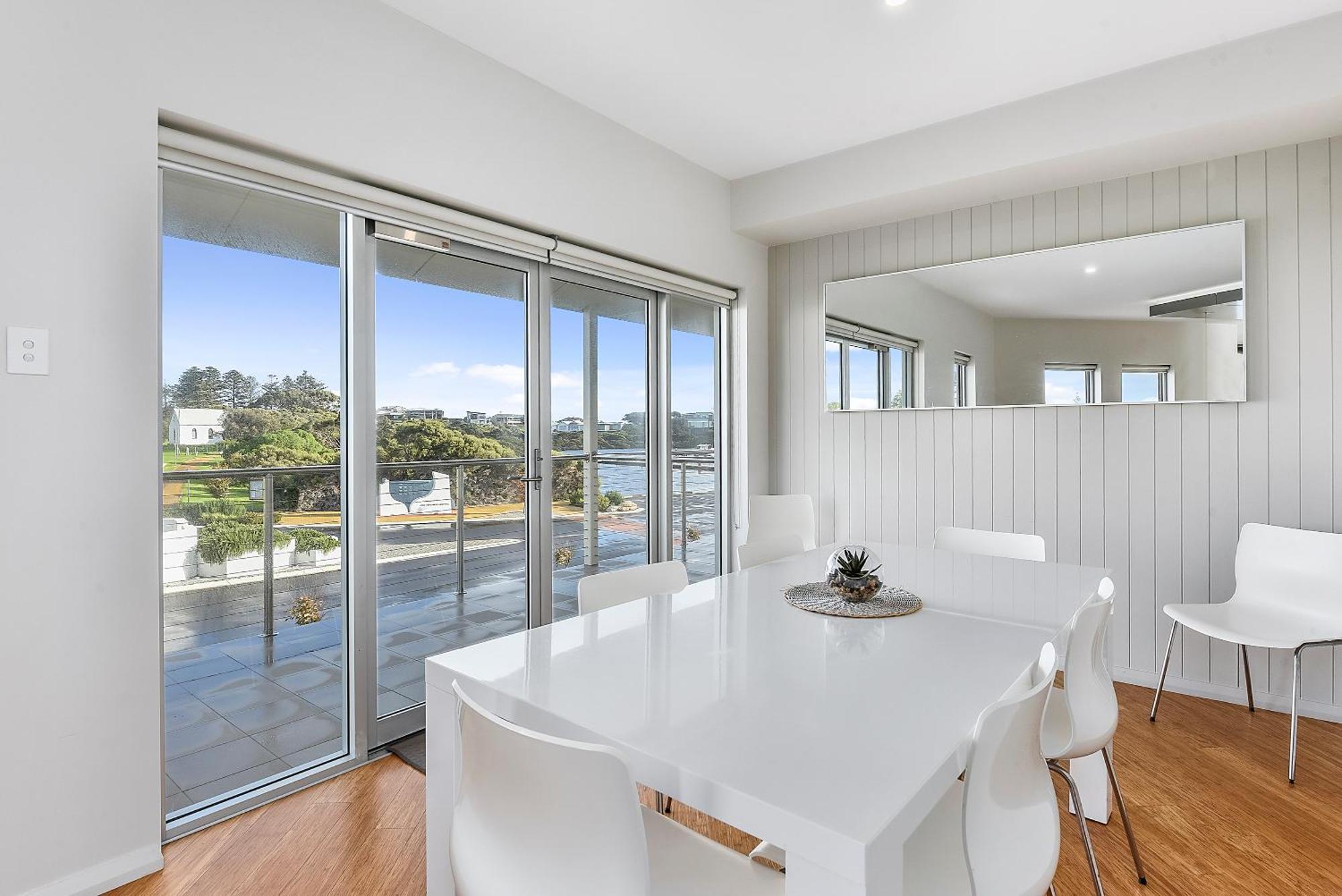 Aloha Waterfront Properties Robe Oda fotoğraf